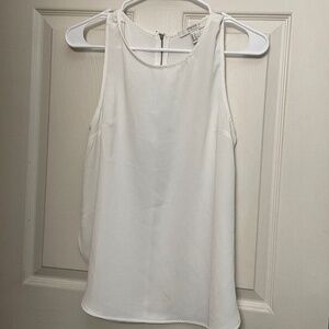 ✨4 for $15✨ Forever 21 Contemporary Black Dolphin Hem Sleeveless Blouse Top